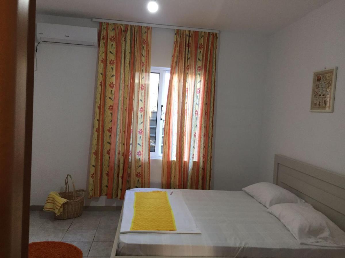 Cosyy House Appartement Vlorë Buitenkant foto